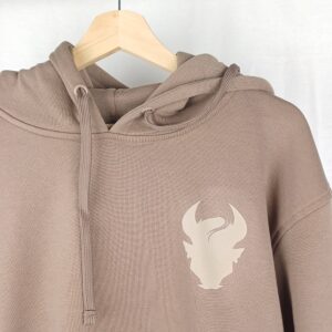 Sud-marron-letterback-detail-1-min