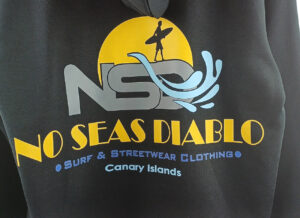 Sud-black-surf-yellow-detail-back