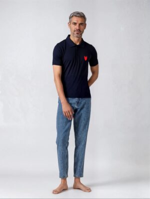 Polo-dark-grey-nsd-Bottom_04_male_front-Leo-Studio (1)